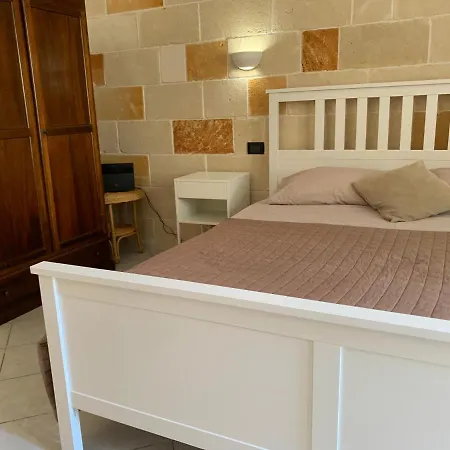Apt Riviera Degli Haethey * أوترانتو